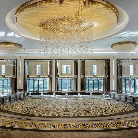 Hilton Istanbul Bomonti Hotel & Conference Center-2