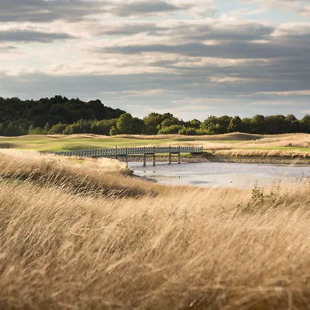 The Oxfordshire Golf & Spa Hotel-3