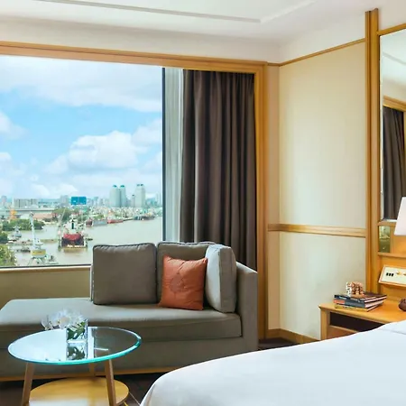 Renaissance Riverside Hotel Saigon-3