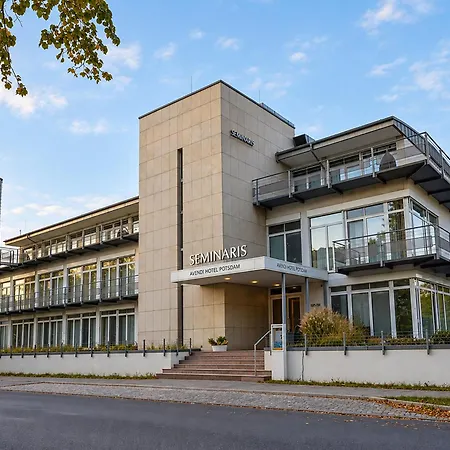 Seminaris Sunday Hotel Potsdam Babelsberg-3