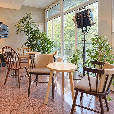 Seminaris Sunday Hotel Potsdam Babelsberg-2