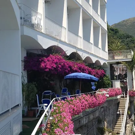 Hotel Voce del Mare-3