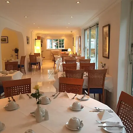 Norfolk House-3