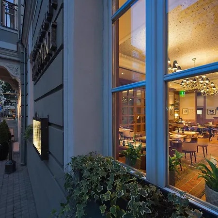 Marrol'S Boutique Hotel-3
