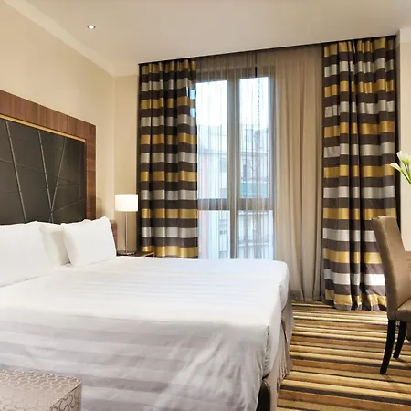 Uptown Palace-2