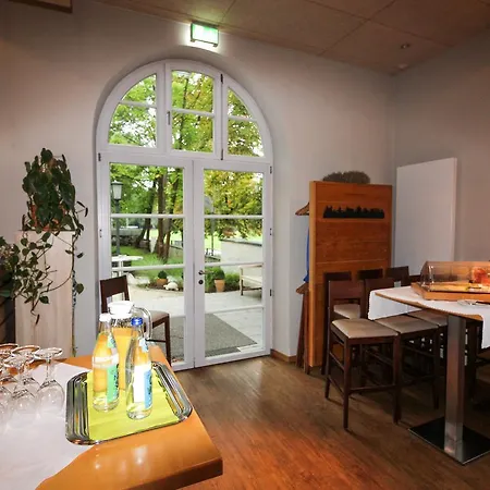 Volkspark Hotel-3