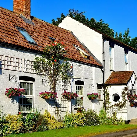The Red Lion Inn Partney-2