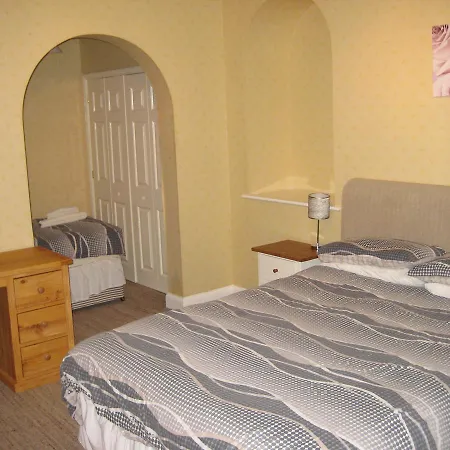 Canterbury Hotel Cottages And Apartment'S-3