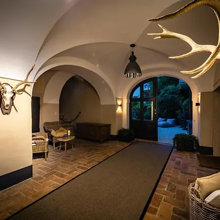 Boutique-Hotel Alter Gerichtshof-2
