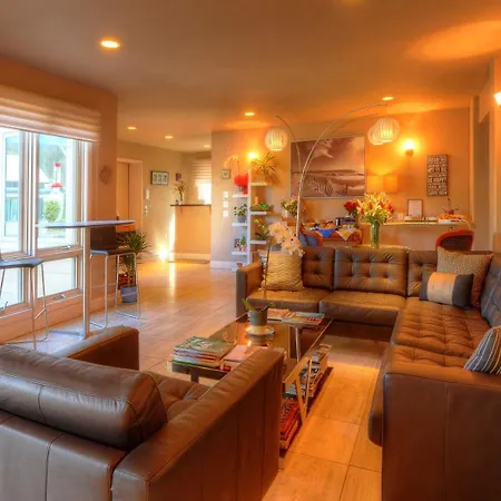 The Oceanfront Stay On Miramarbeach Hmb-3