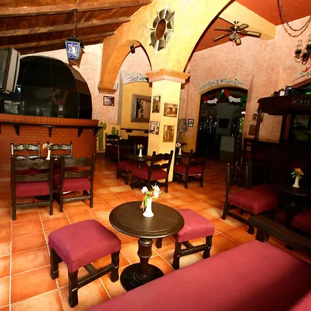 Hotel Montetaxco-2
