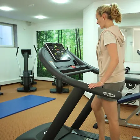 Aktiv- und Wellnesshotel Gutjahr-3