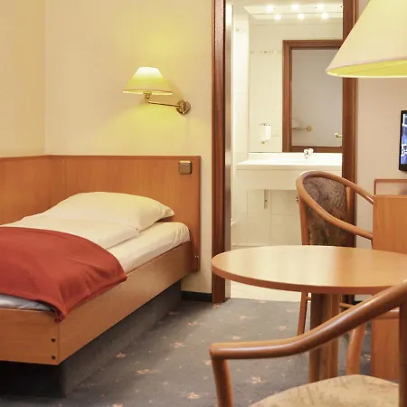 Hotel Waldhusen - Adults Only-2