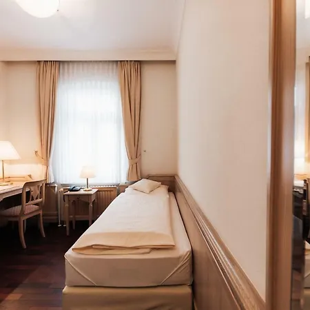 Hotel Weisser Bock-2