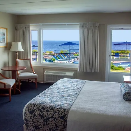 Atlantis Oceanfront Inn Gloucester-2