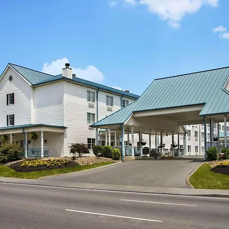 Ramada By Wyndham Pigeon Forge North-2
