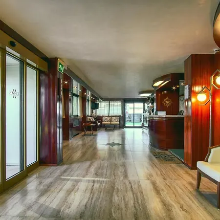 Hotel Caesar Residence & Spa-3