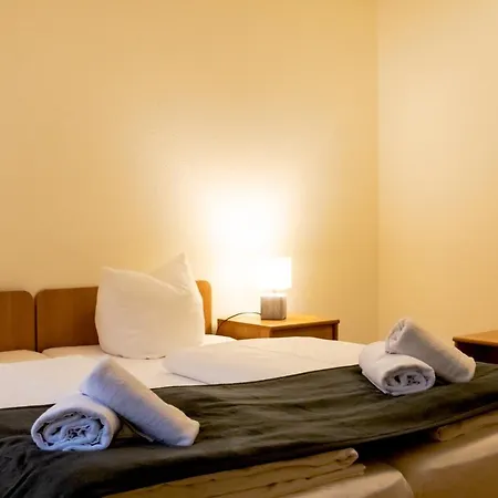 Landhotel Donaublick-2