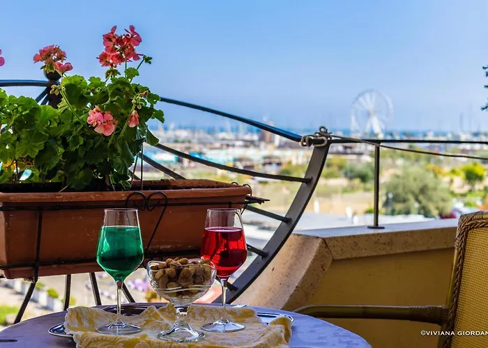 Hotel River fronte mare con piscina