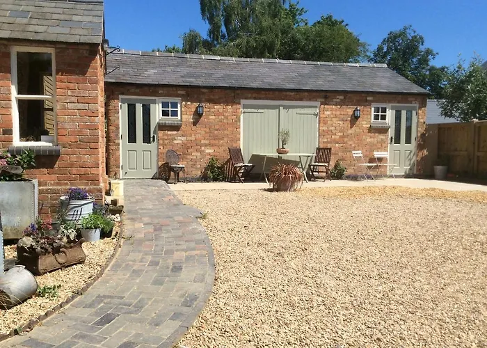 The Rear Of The Plough,Everdon.
