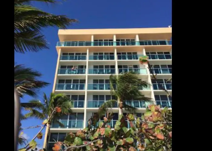 Jupiter Beach Resort & Spa