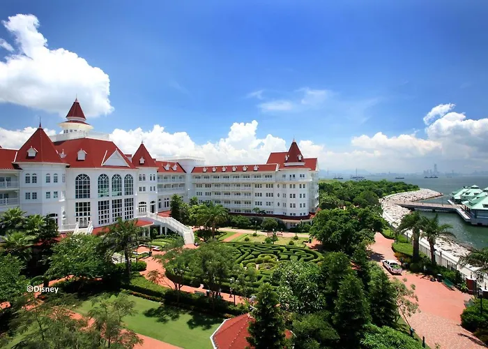 Hong Kong Disneyland Hotel