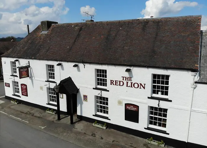 The Red Lion Arlingham