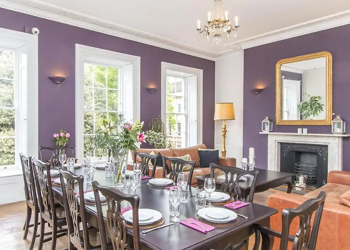 3 Berkeley Square Guesthouse