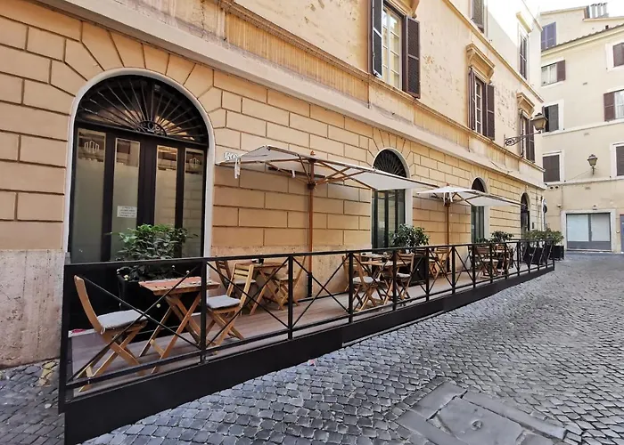 Navona Street