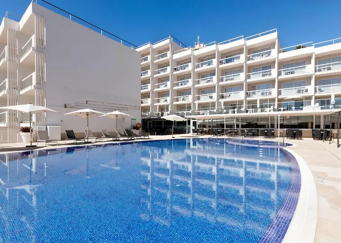 Aparthotel y Hotel Paguera Beach