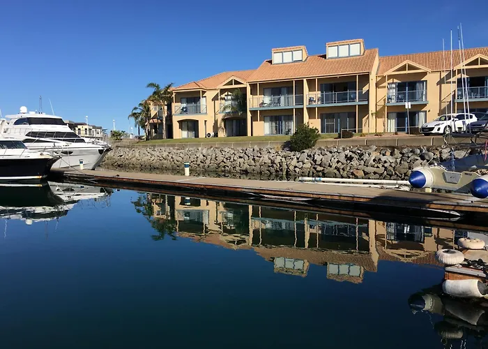 Marina Hotel