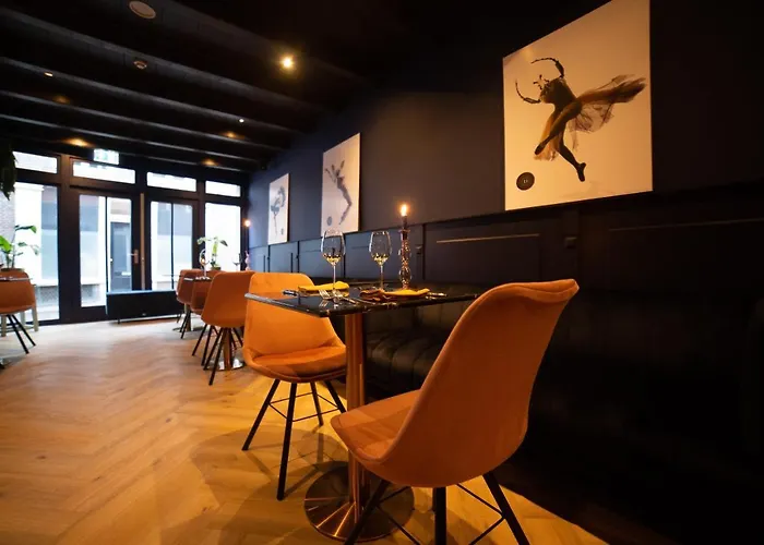 Hotel Cafe Restaurant 'T Raedhus