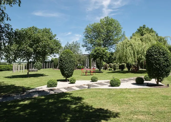 LE DOMAINE DES PRES VERTS Nature&Spa Jouey