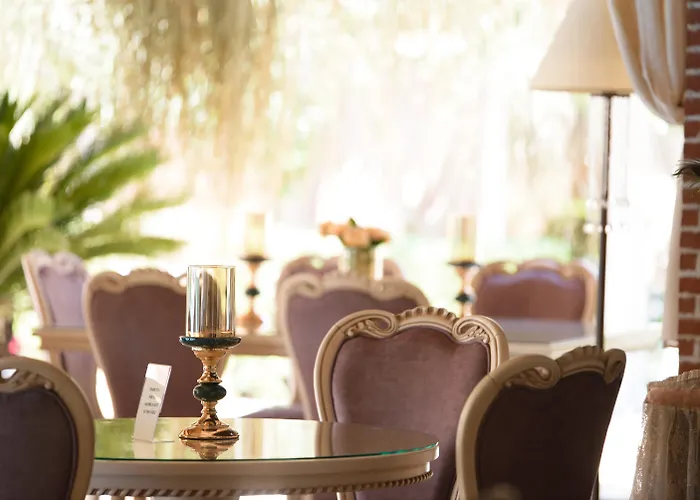 Achtis Hotel