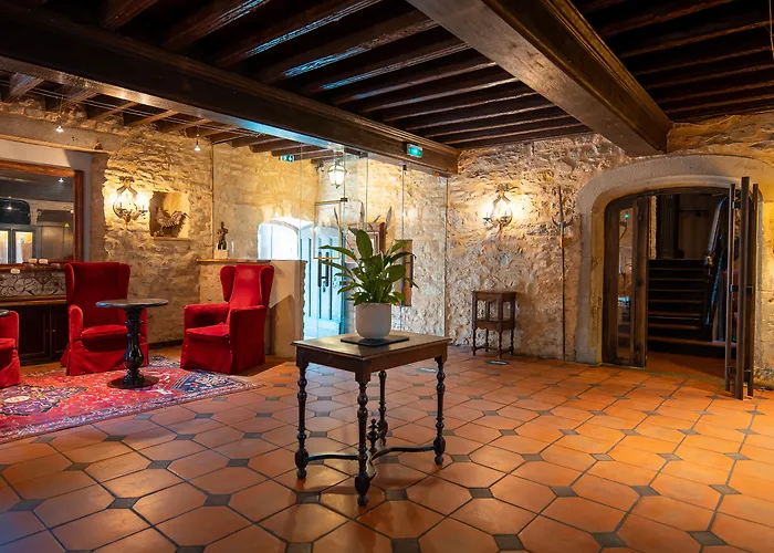 Best Western Plus Le Donjon - Cœur de La Cité Médiévale
