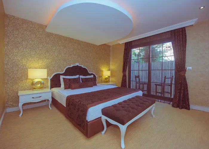 Han Deluxe Hotel