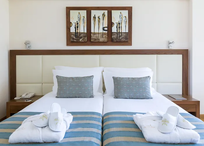 Golden Bay Beach Hotel Larnaca