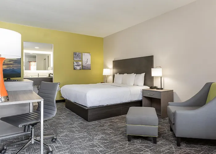Quality Inn Asheville Downtown Tunnel Rd