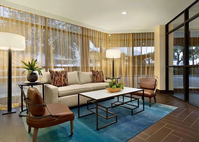 Embassy Suites By Hilton Austin Downtown South Congress