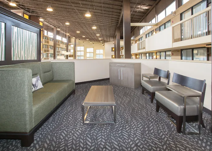 Wyndham Grand Executive Center Little Rock Airport