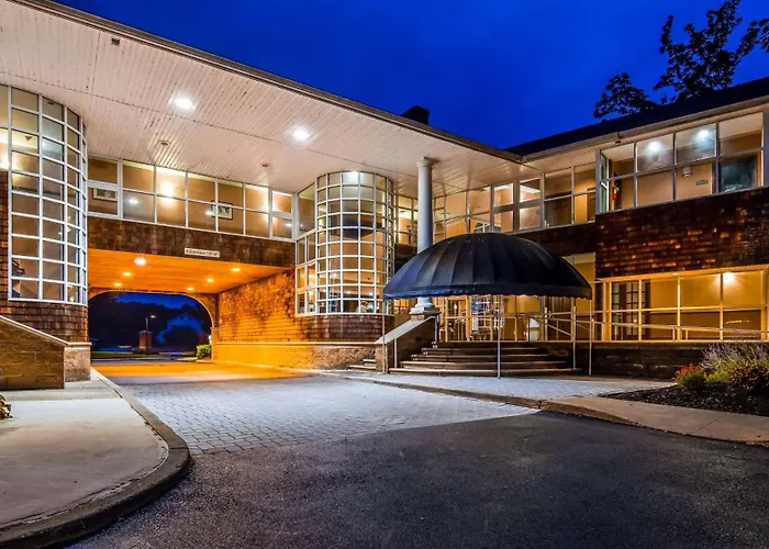 Best Western Plus The Inn & Suites At The Falls