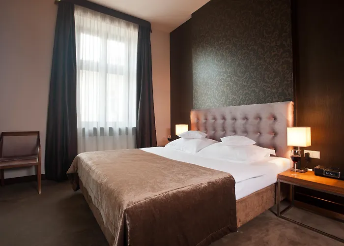 Unicus Krakow Old Town - Destigo s
