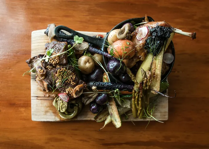 The Juniper Hotel & Bistro