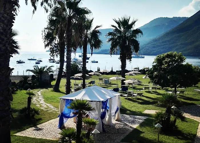 Hotel Eros