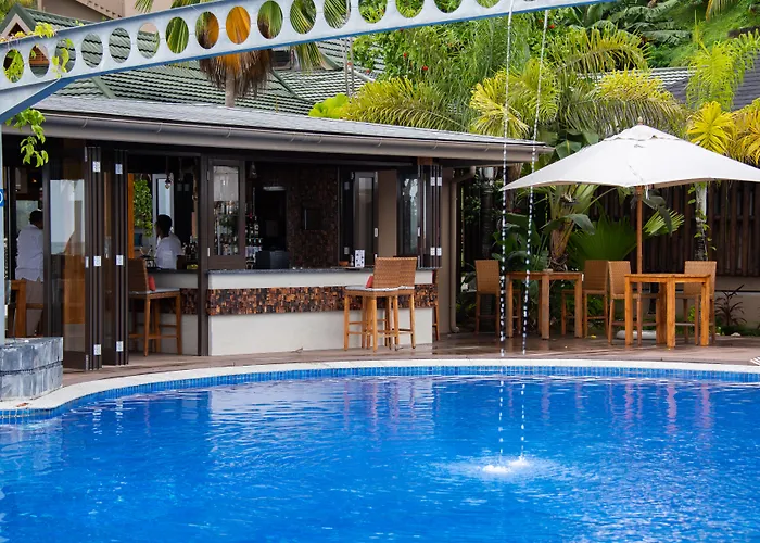 Coco de Mer Hotel&Black Parrot Suites