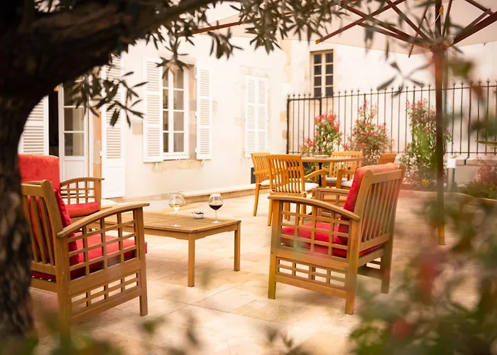 L'Hotel