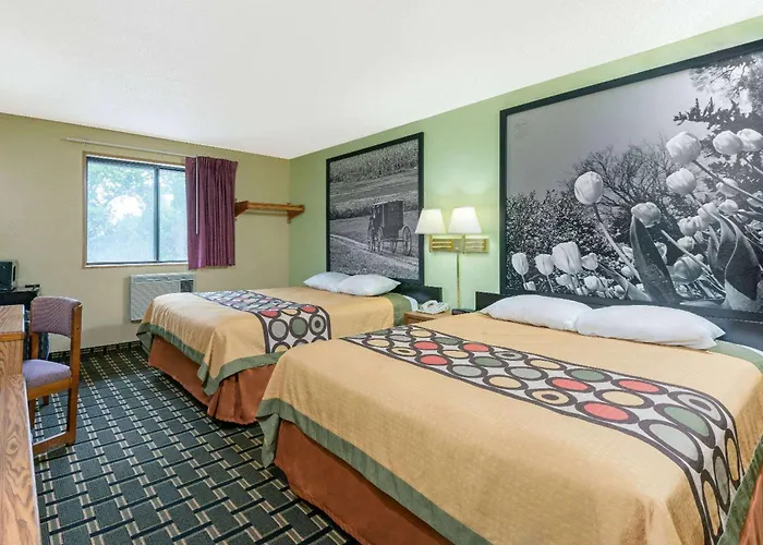 Super 8 By Wyndham Twinsburg/Cleveland Area