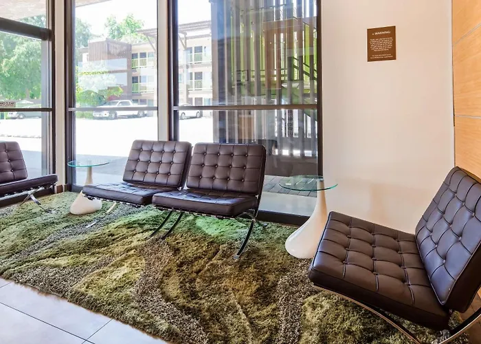 Best Western Plus Glendale