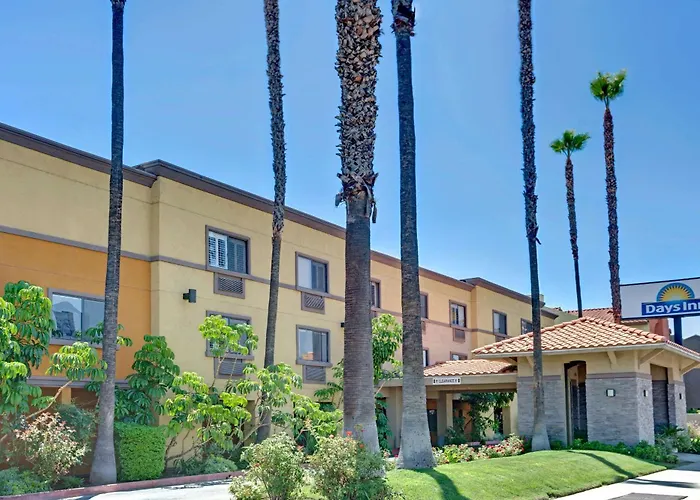 Days Inn By Wyndham West Covina
