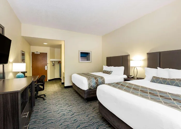 Baymont By Wyndham Des Moines Airport